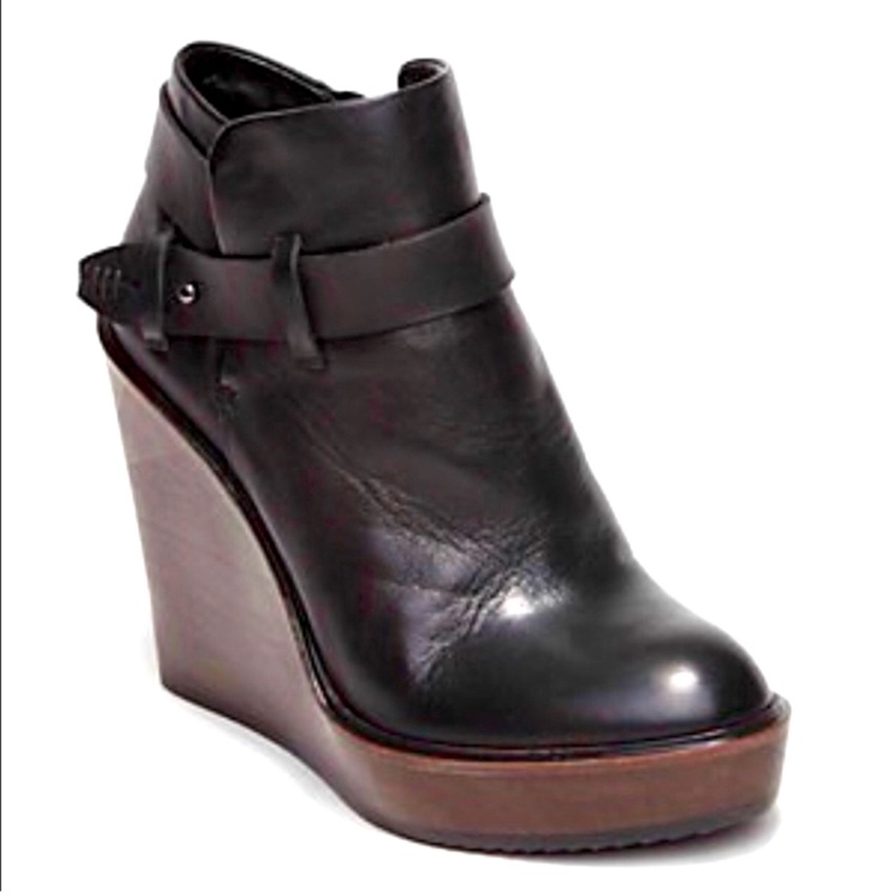 Leather wedge boots